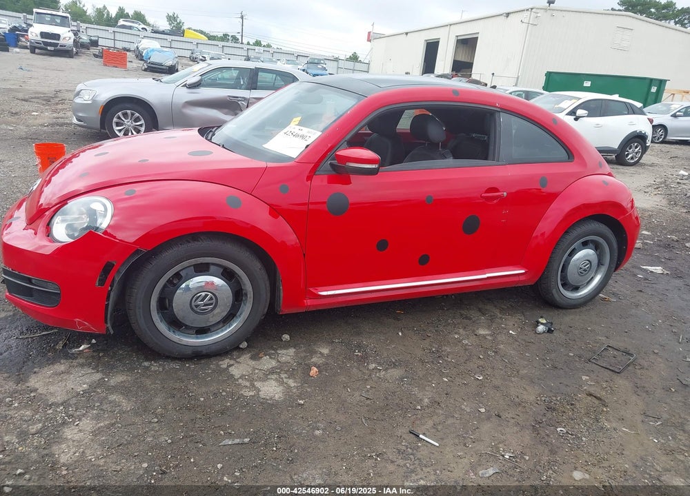 2012 VOLKSWAGEN BEETLE VIN: 3VWJX7AT4CM656279