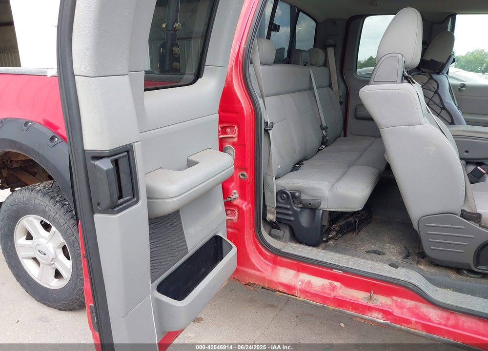 2005 FORD F-150 STX/XL/XLT VIN: 1FTRX14W65NA08234