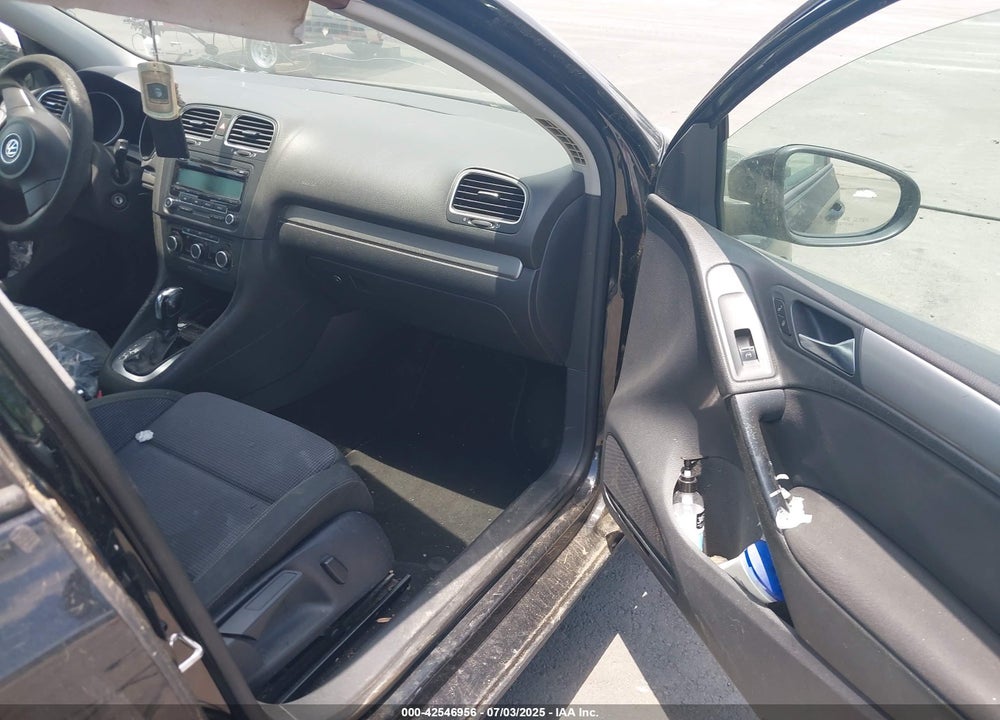 2013 VOLKSWAGEN GOLF VIN: WVWDB7AJXDW083659