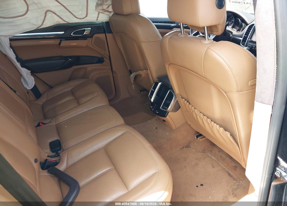 2016 PORSCHE CAYENNE VIN: WP1AD2A25GLA70430
