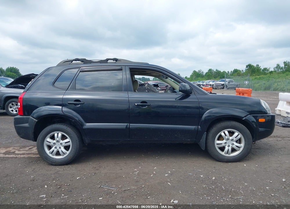 2008 HYUNDAI TUCSON VIN: KM8JN72D68U741588
