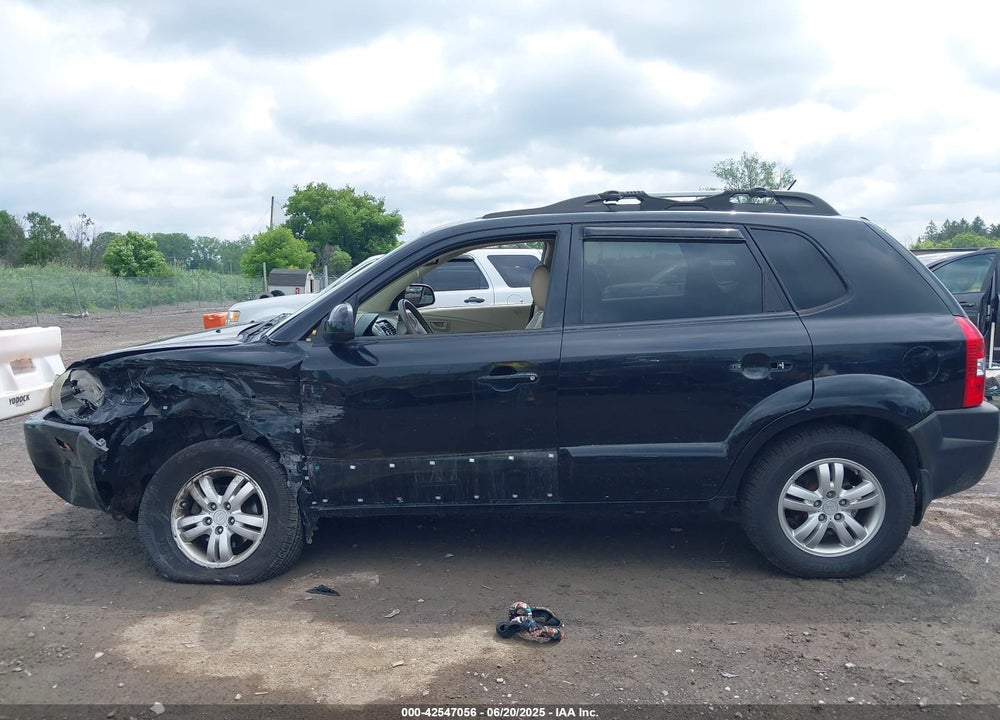 2008 HYUNDAI TUCSON VIN: KM8JN72D68U741588