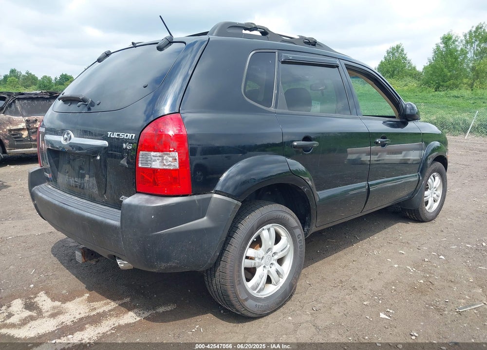 2008 HYUNDAI TUCSON VIN: KM8JN72D68U741588
