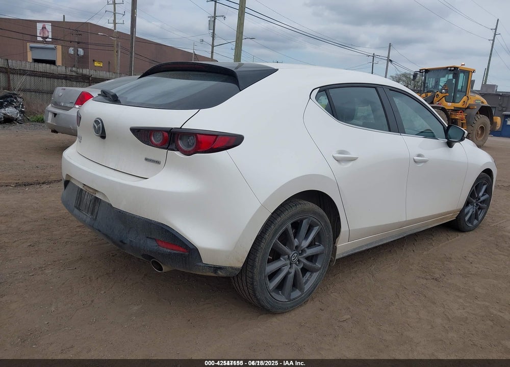 2021 MAZDA 3 HATCHBACK SELECT VIN: JM1BPBKL5M1339375