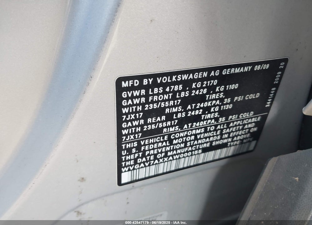 2010 VOLKSWAGEN TIGUAN VIN: WVGAV7AXXAW000155