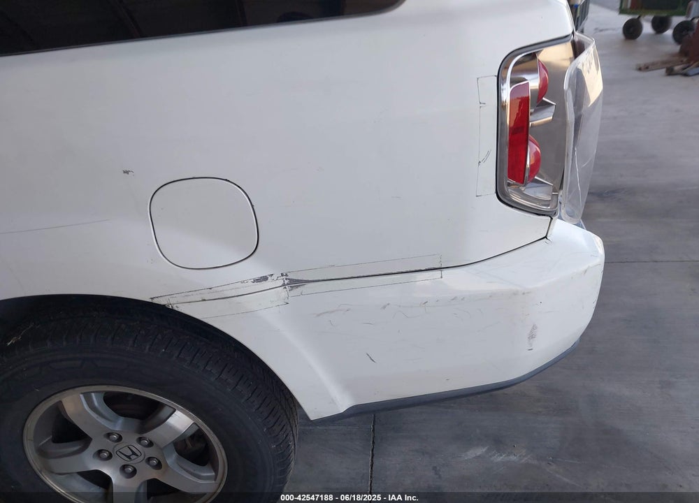 2007 HONDA PILOT EX VIN: 5FNYF18407B018489