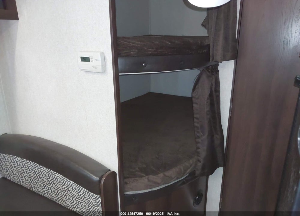2019 JAYCO JAYFLIGHT 264BH VIN: 1UJBJ0BN1L17V0441