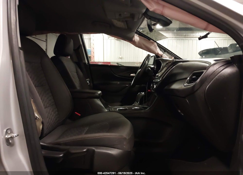 2020 CHEVROLET EQUINOX VIN: 2GNAXJEV0L6235897