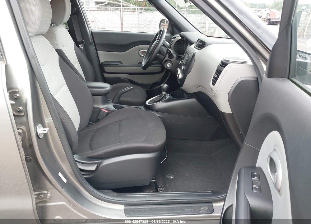 2015 KIA SOUL VIN: KNDJN2A20F7190965