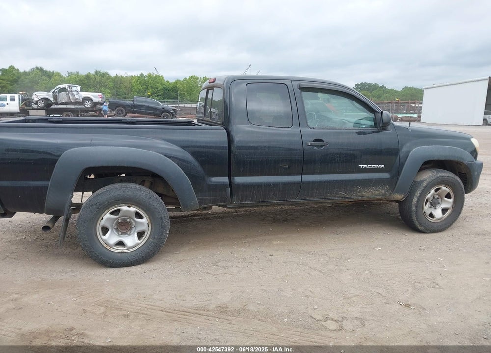 2008 TOYOTA TACOMA VIN: 5TEUX42N68Z551185