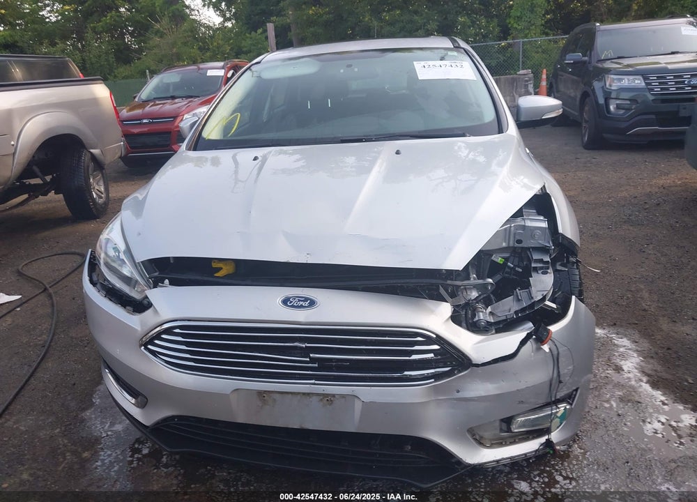 2016 FORD FOCUS VIN: 1FADP3N25GL250227
