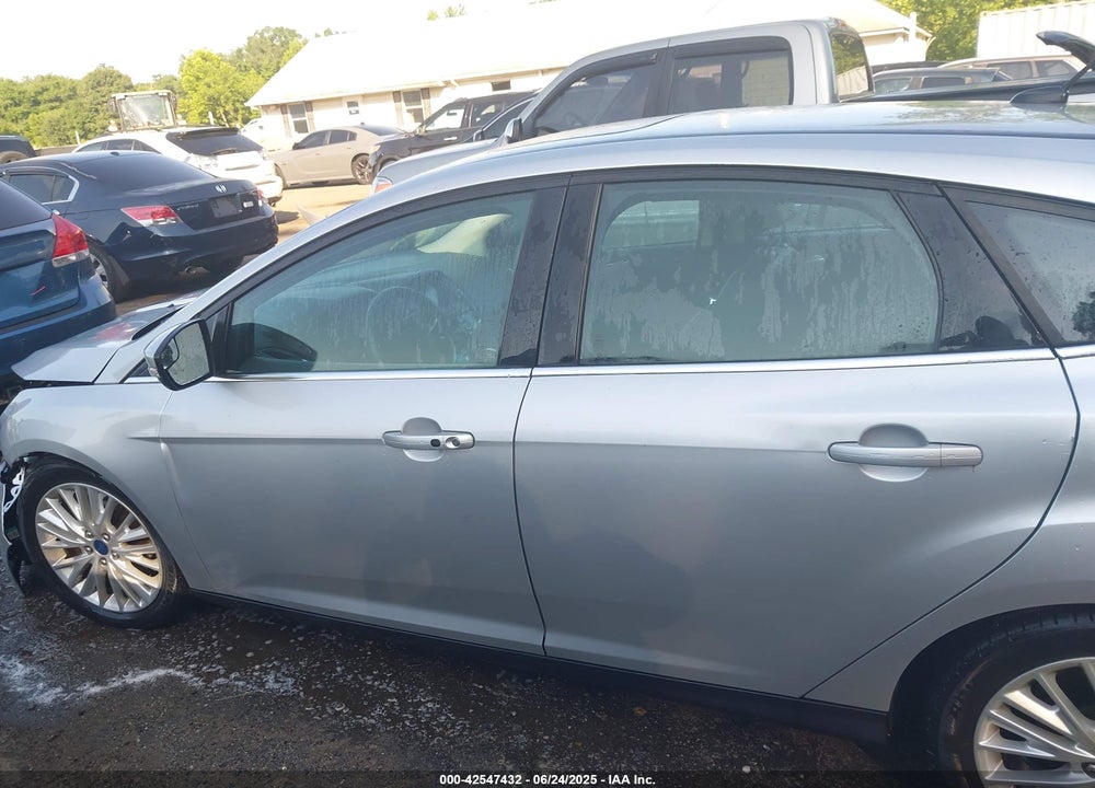 2016 FORD FOCUS VIN: 1FADP3N25GL250227