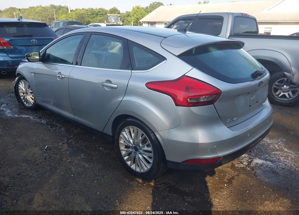 2016 FORD FOCUS VIN: 1FADP3N25GL250227