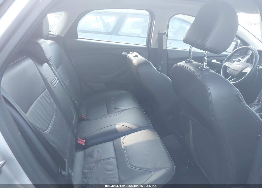 2016 FORD FOCUS VIN: 1FADP3N25GL250227