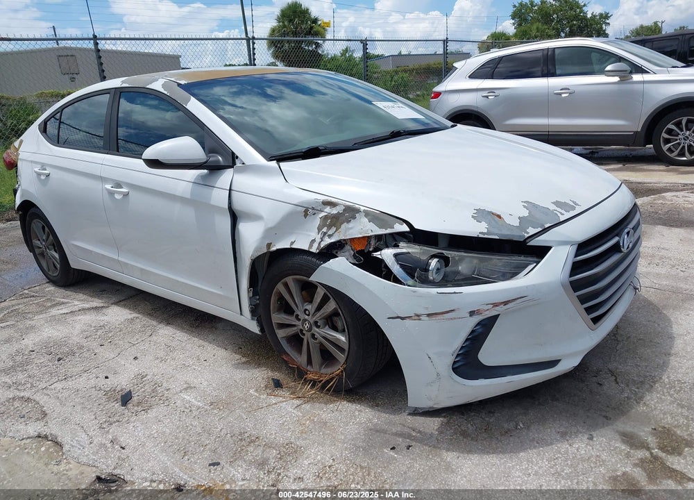 2017 HYUNDAI ELANTRA SE VIN: 5NPD84LF2HH212446