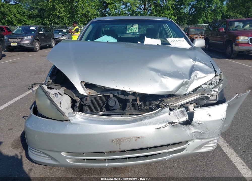 2002 TOYOTA CAMRY LE VIN: 4T1BE32K22U530911
