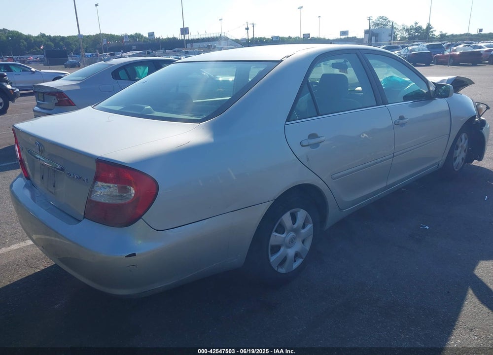 2002 TOYOTA CAMRY LE VIN: 4T1BE32K22U530911