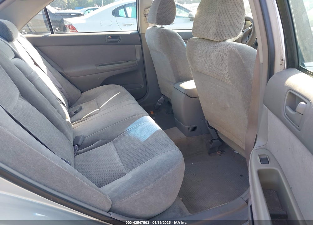 2002 TOYOTA CAMRY LE VIN: 4T1BE32K22U530911