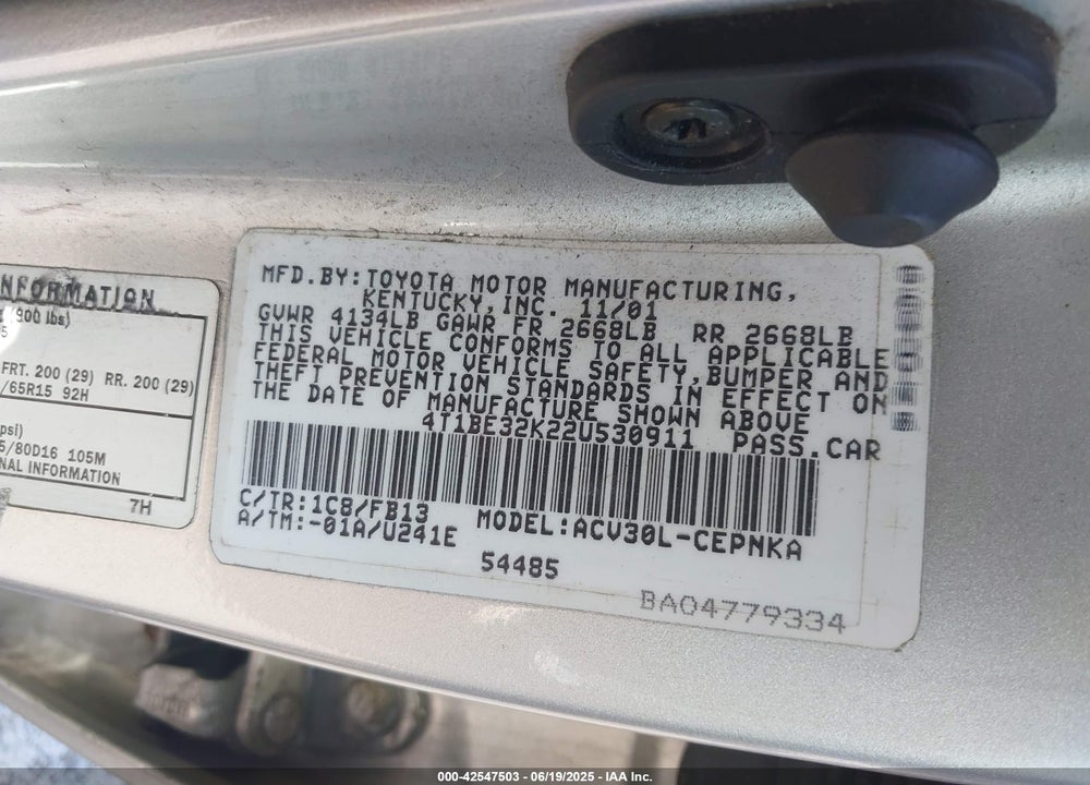 2002 TOYOTA CAMRY LE VIN: 4T1BE32K22U530911