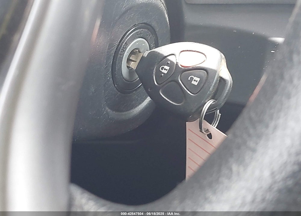 2015 TOYOTA YARIS LE VIN: VNKKTUD30FA019329