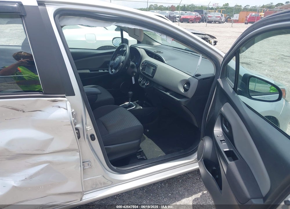 2015 TOYOTA YARIS LE VIN: VNKKTUD30FA019329