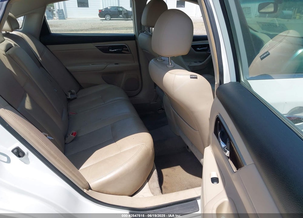 2013 NISSAN ALTIMA VIN: 1N4AL3AP5DC285670