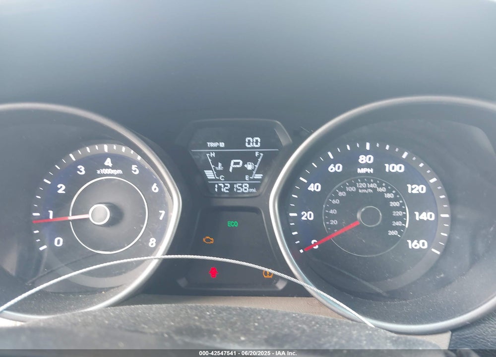 2014 HYUNDAI ELANTRA VIN: 5NPDH4AE6EH479207