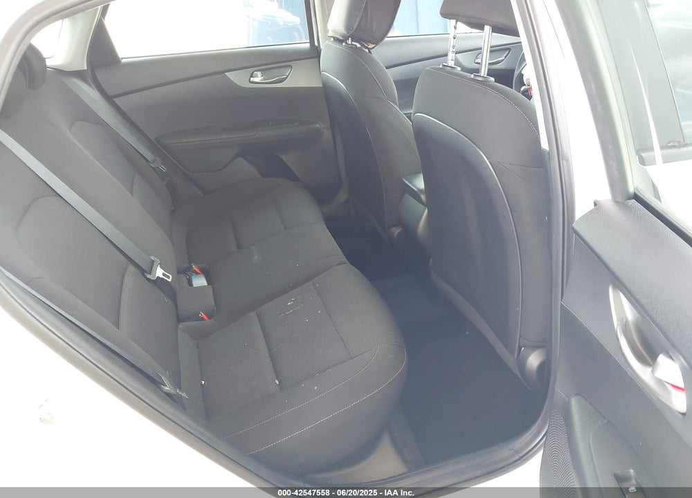 2021 KIA FORTE VIN: 3KPF24AD8ME338790