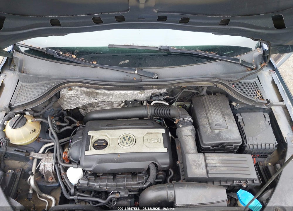 2012 VOLKSWAGEN TIGUAN VIN: WVGBV7AX7CW552641