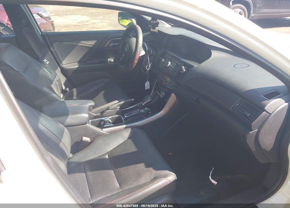 2017 HONDA ACCORD VIN: 1HGCR2F12HA233612