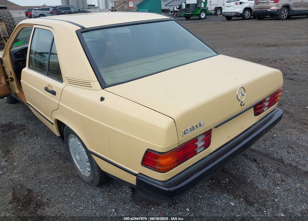 1984 MERCEDES-BENZ 190 E 2.3 VIN: WDBDA24A0EA121222