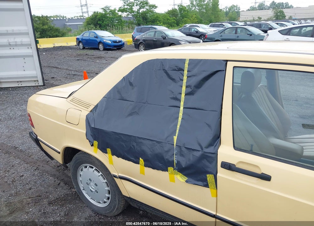 1984 MERCEDES-BENZ 190 E 2.3 VIN: WDBDA24A0EA121222