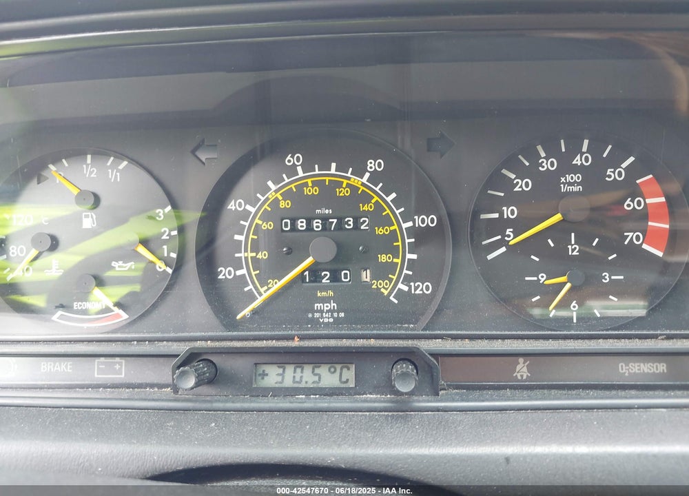 1984 MERCEDES-BENZ 190 E 2.3 VIN: WDBDA24A0EA121222