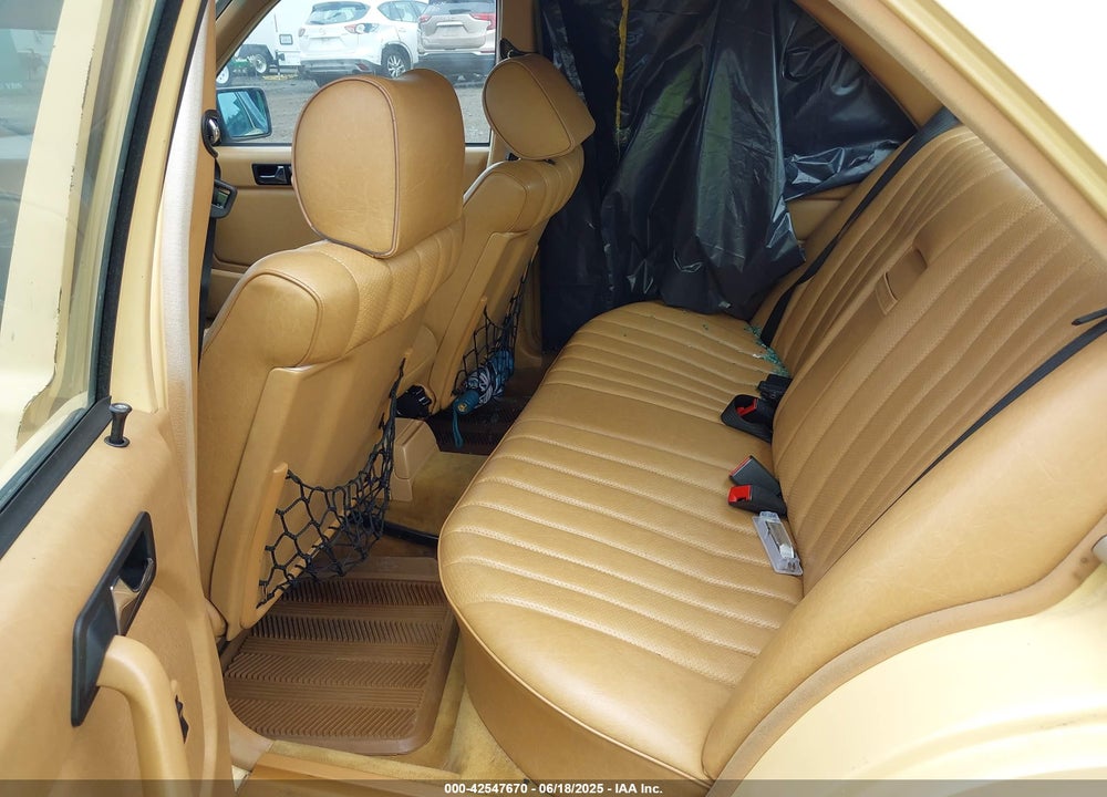 1984 MERCEDES-BENZ 190 E 2.3 VIN: WDBDA24A0EA121222