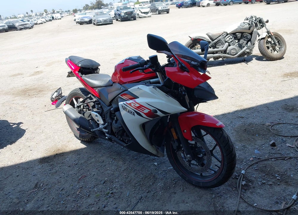 2015 YAMAHA YZFR3 VIN: MH3RH06Y8FK004065