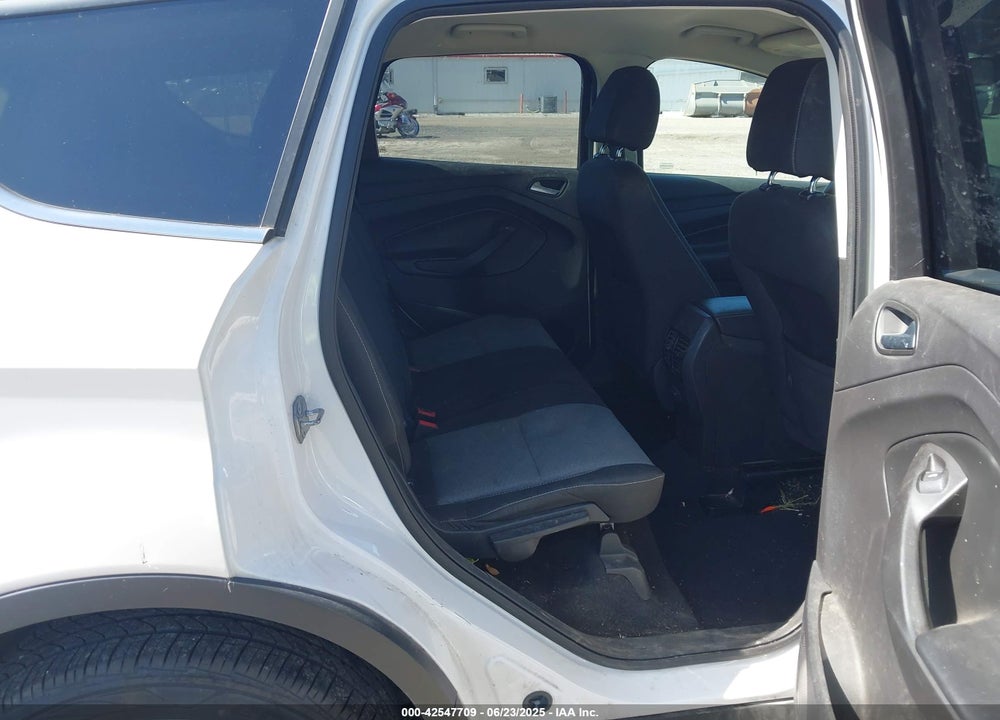 2017 FORD ESCAPE SE VIN: 1FMCU9GD5HUC55001