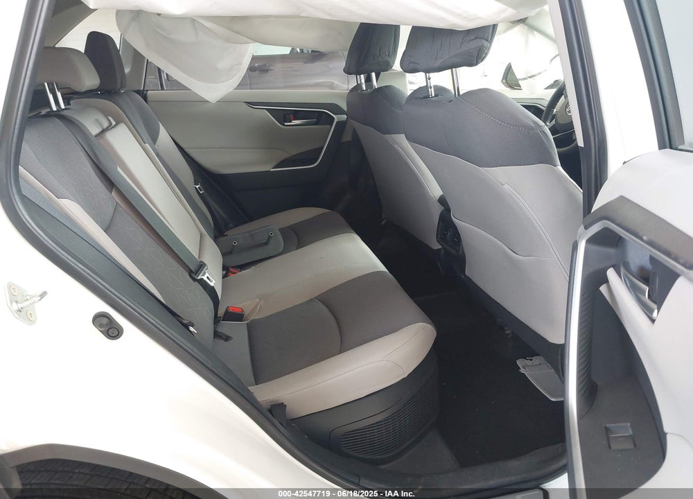 2025 TOYOTA RAV4 HYBRID VIN: JTMRWRFV2SD286524