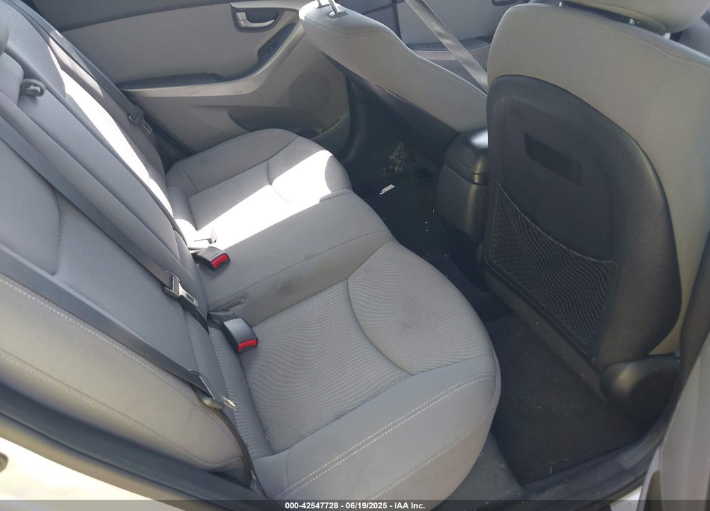 2015 HYUNDAI ELANTRA SE VIN: KMHDH4AE3FU310006