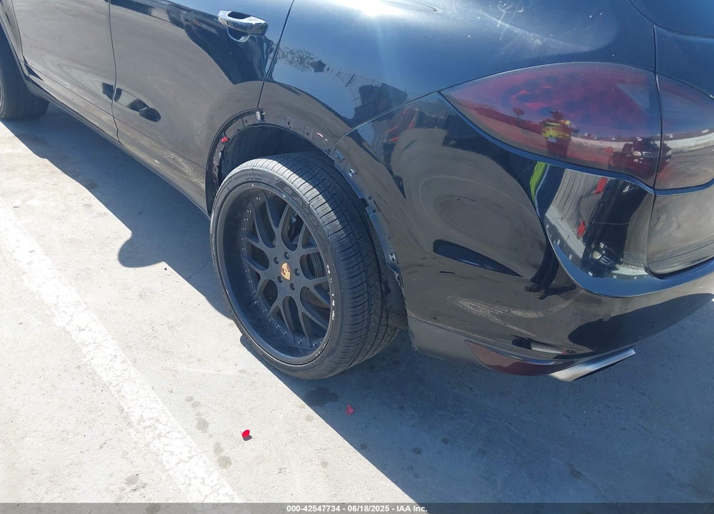 2014 PORSCHE CAYENNE VIN: WP1AA2A25ELA92112