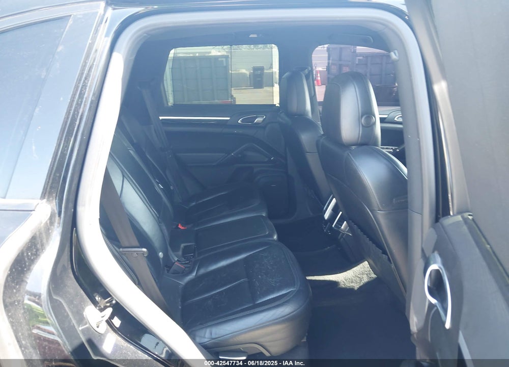 2014 PORSCHE CAYENNE VIN: WP1AA2A25ELA92112