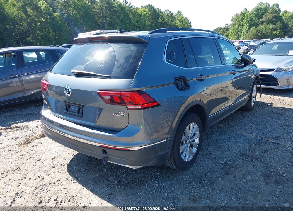 2018 VOLKSWAGEN TIGUAN VIN: 3VV2B7AX8JM088223