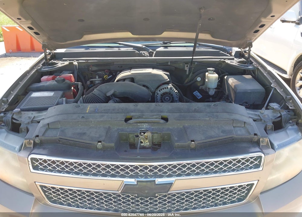 2007 CHEVROLET SUBURBAN 1500 LT VIN: 1GNFK16337R225005