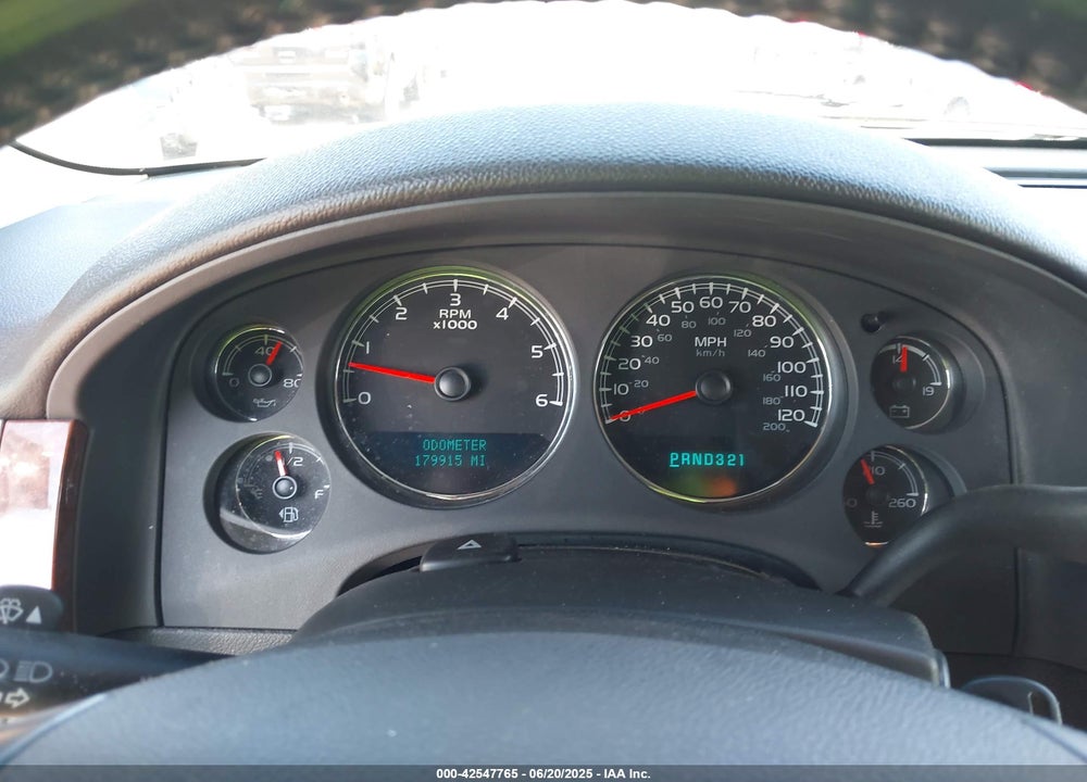 2007 CHEVROLET SUBURBAN 1500 LT VIN: 1GNFK16337R225005