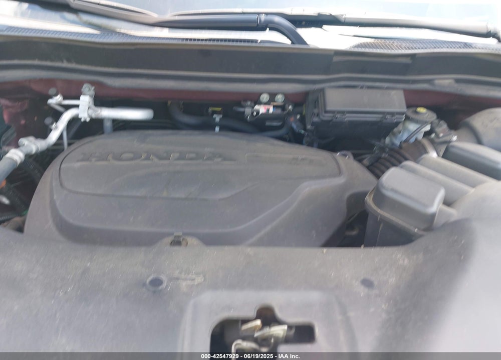 2022 HONDA PILOT VIN: 5FNYF6H25NB043073