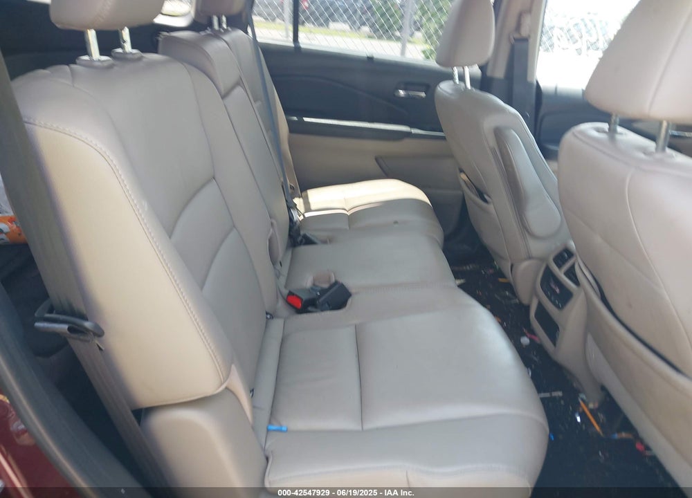 2022 HONDA PILOT VIN: 5FNYF6H25NB043073