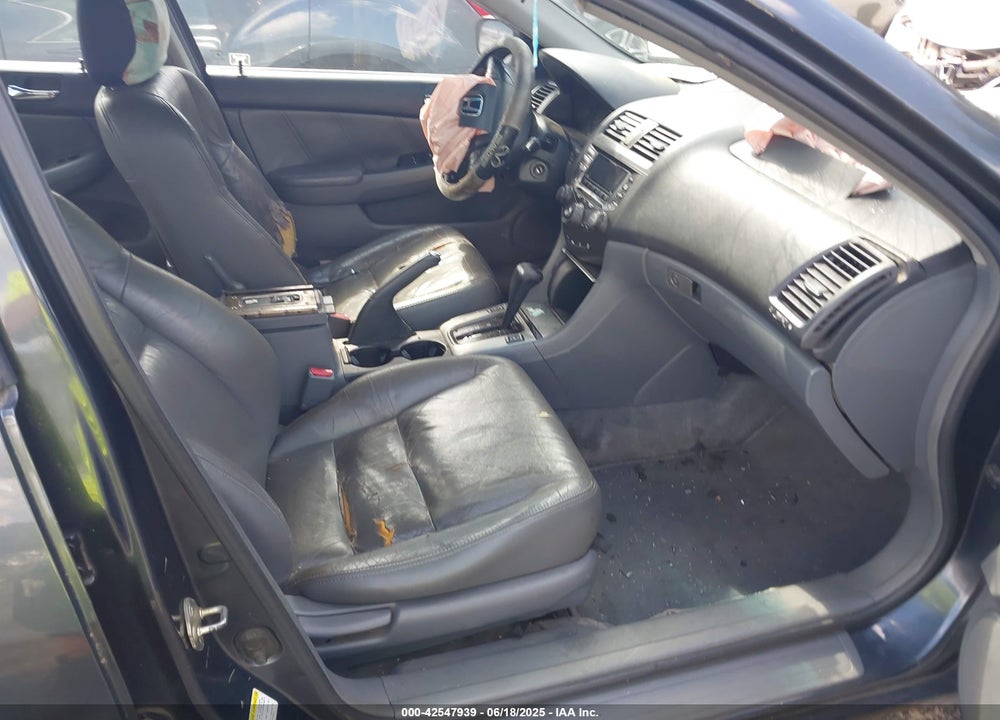 2003 HONDA ACCORD 2.4 EX VIN: 1HGCM56623A093968