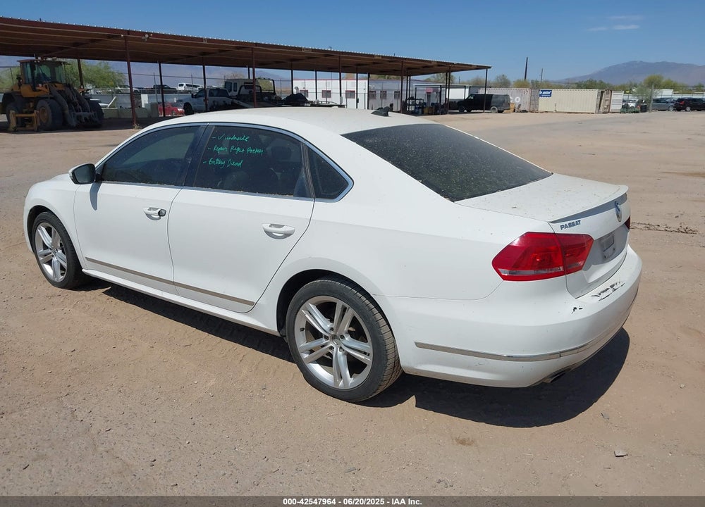 2014 VOLKSWAGEN PASSAT VIN: 1VWCT7A37EC116353