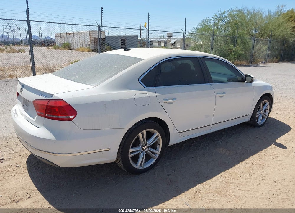 2014 VOLKSWAGEN PASSAT VIN: 1VWCT7A37EC116353