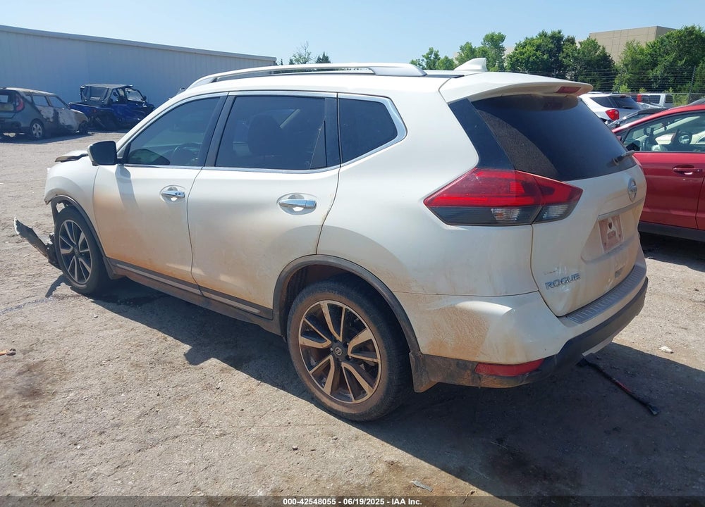 2018 NISSAN ROGUE VIN: JN8AT2MV2JW325300