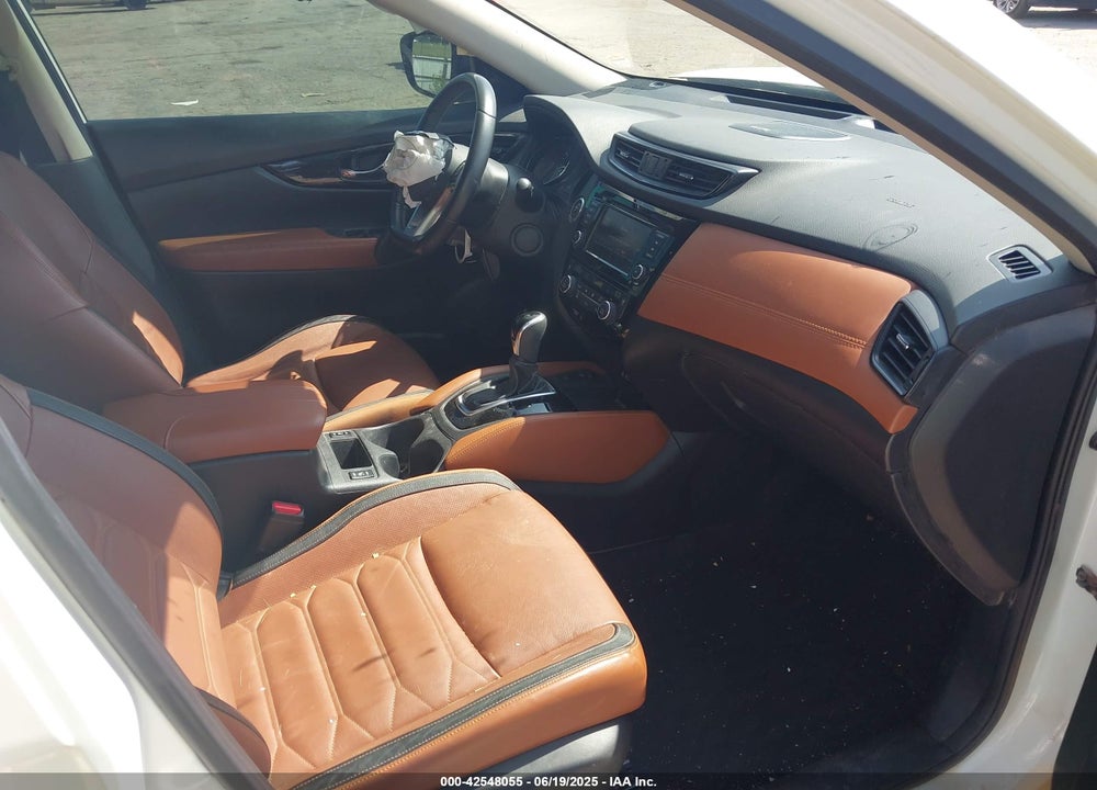 2018 NISSAN ROGUE VIN: JN8AT2MV2JW325300
